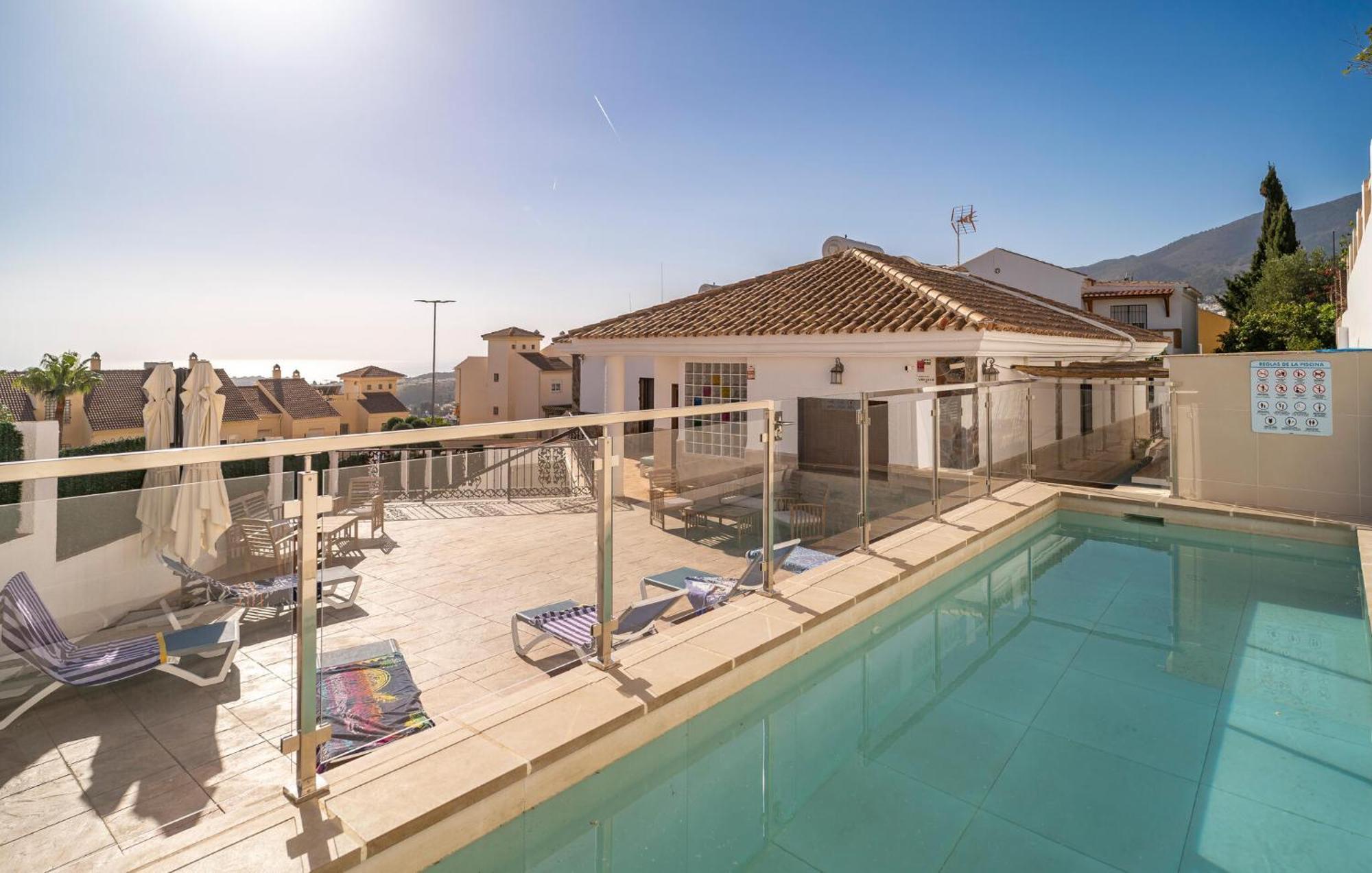 Lovely Home In Benalmadena With Kitchen エクステリア 写真